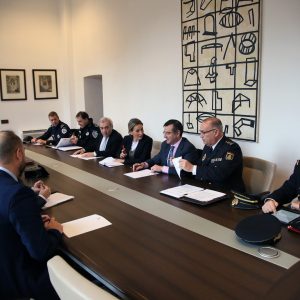oledo establece los dispositivos especiales de tráfico y seguridad para los grandes eventos de las fiestas navideñas
