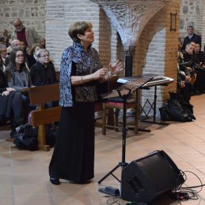 l encuentro de corales toledanas impulsado por el Ayuntamiento en Navidad reúne a cientos de personas en Santiago del Arrabal