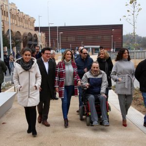ilagros Tolón recibe el respaldo de las entidades de discapacidad en la recuperación del nuevo espacio accesible y peatonal de Safont