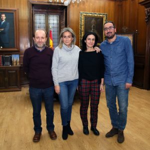 a alcaldesa recibe el agradecimiento de El Paisnal (El Salvador) por el apoyo de Toledo a un proyecto de Escuelas para el Mundo