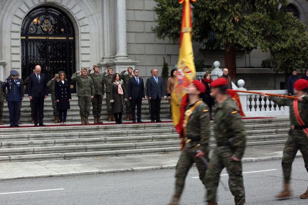 Visita de la ministra a la Academia de Infantería_2