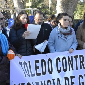 l Consejo Local de la Mujer reclama en su concentración mensual el papel activo de los hombres en la lucha por la igualdad real