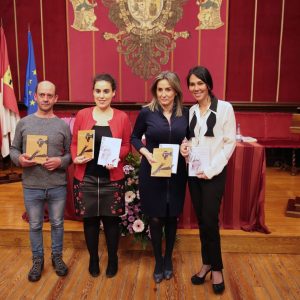 a alcaldesa destaca el “binomio potentísimo” que a lo largo de la historia han conformado las mujeres y la literatura