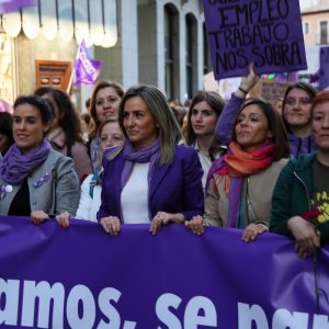 ultitudinaria manifestación en Toledo en el 8M para reclamar la eliminación de todas las formas de discriminación sobre las mujeres