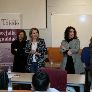 a alcaldesa anima a las alumnas del taller de autoempleo ‘Gira Mujeres’ a empoderarse y poner en marcha sus ideas de negocio