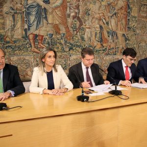 ilagros Tolón respalda el convenio entre Puy du Fou y Fundación ONCE para la contratación de personas con capacidades diferentes