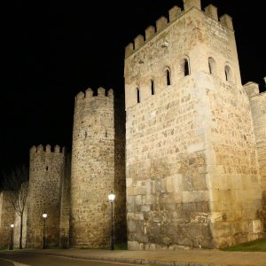 a iluminación artística monumental permanecerá activa todas las noches para impulsar el desarrollo económico a través del turismo