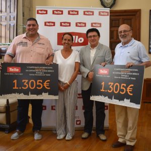 yuntamiento y Tello entregan al Banco de Alimentos y Cáritas los cheques solidarios del V Campeonato de Cortadores de Jamón
