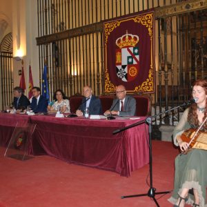 l Gobierno municipal da la bienvenida a Toledo a los alumnos de los cursos de español de la Universidad de Castilla-La Mancha