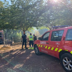 n bombero municipal resulta herido en las tareas de rescate de un menor en el incendio registrado detrás de la Fábrica de Armas