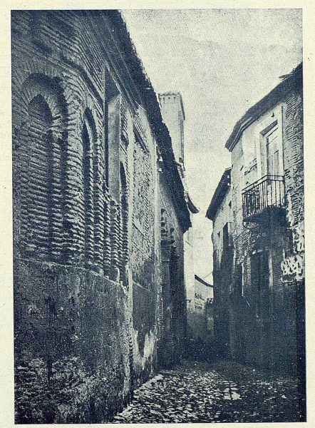 003_TRA-1924-210-Callejón de Santa Isabel-Foto Clavería