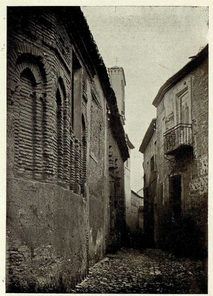 004_TRA-1927-240-Callejón de Santa Isabel-Foto Clavería