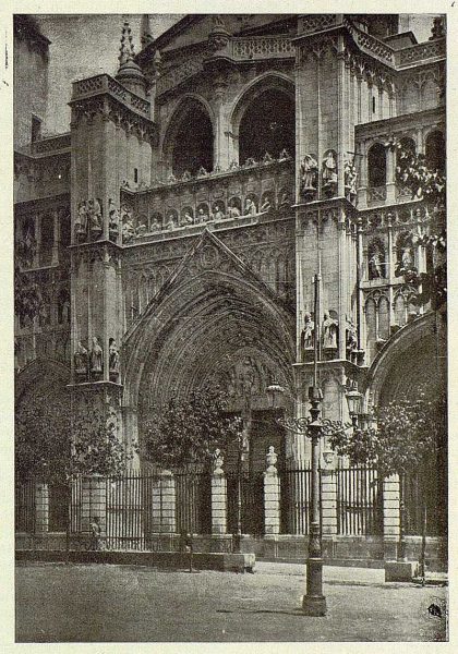 025_TRA-1925-226-Catedral, puerta del Perdón