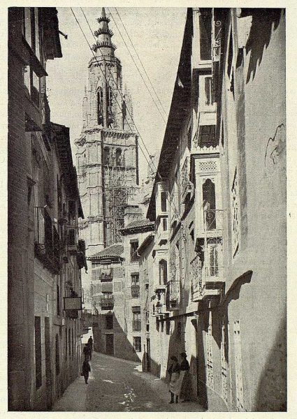 040_TRA-1927-245-Calle de Santa Isabel-Foto Clavería