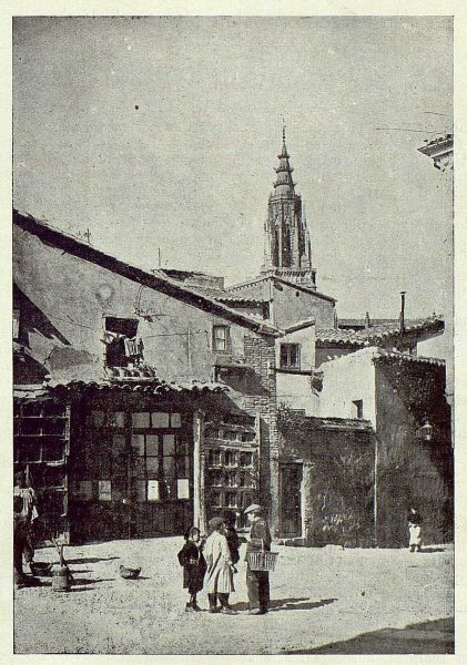 078_TRA-1924-203-Plaza de Santa Isabel-Foto Clavería