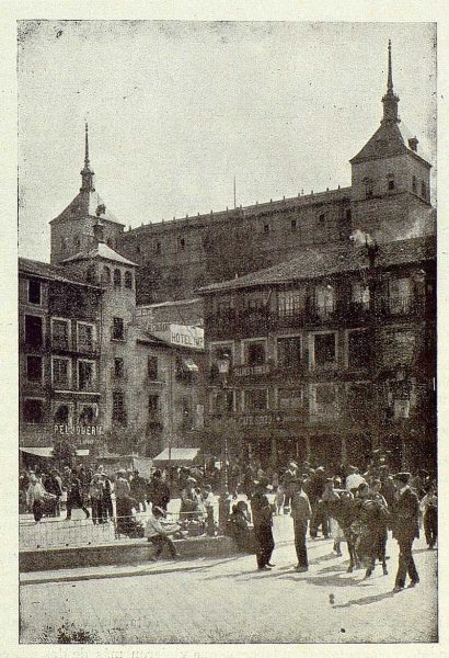 080_TRA-1925-222-Plaza de Zocodover-Foto Clavería