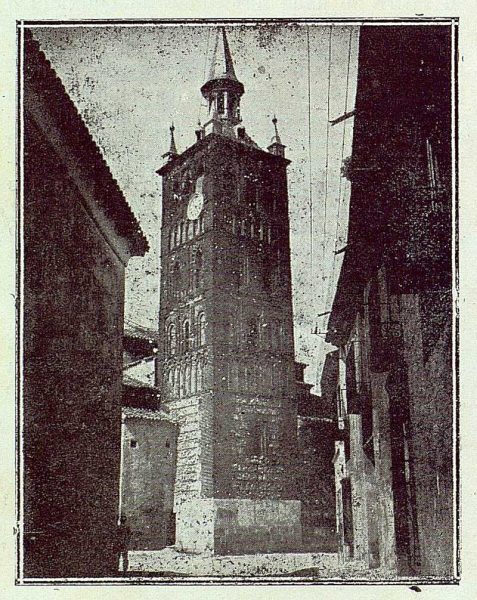 091_TRA-1923-200-Iglesia de Illescas, exterior-Foto Román