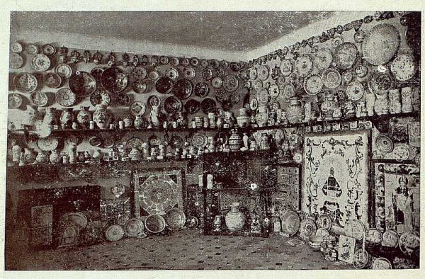 150_TRA-1920-149-Cerámica de Talavera Ruiz de Luna, museo antiguo