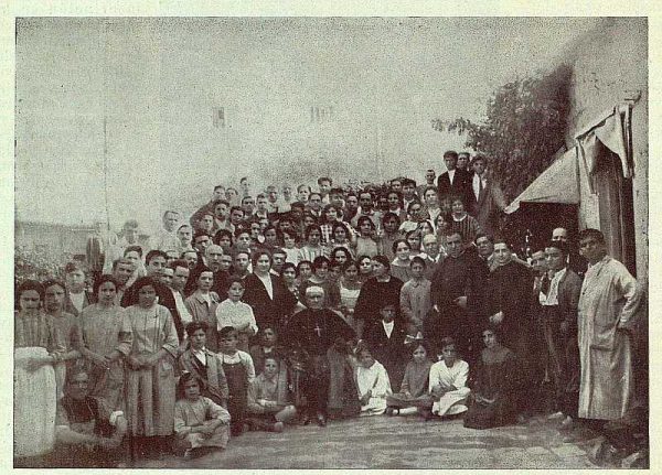 259_TRA-1924-207-Visita del Arzobispo a casa de Ruiz de Luna-Foto Ruiz de Luna