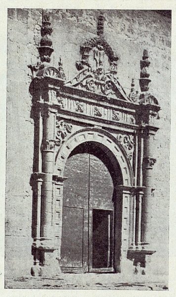 298_TRA-1922-187-Colegiata de Torrijos, puerta lateral