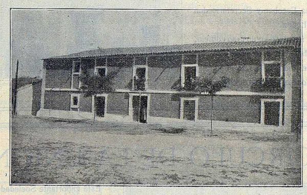 300_TRA-1922-187-Colegio de San Gil, fachada del internado