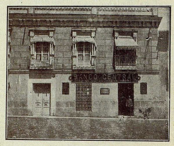 331_TRA-1921-170-Fachada del Banco Central de Villacañas-Foto Camarasa