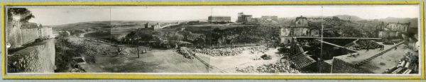 Año 1944-09-15 - Vista de conjunto de la explanada del picadero_1