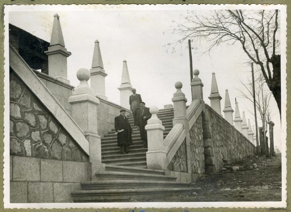 Año 1944-12-13 - Escalera fachada Norte_1