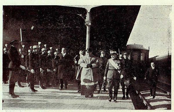 TRA-1928 - 251 - Nuevo Primado, llegada a la estación - Foto Rodríguez