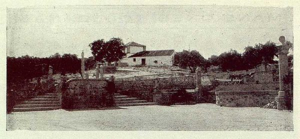 TRA-1929-264-Cigarral El Bosque de los marqueses de la Vega del Retortillo, vista general de la capilla-Foto Rodríguez