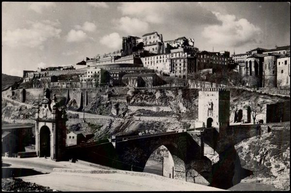 002 - Toledo - Puente de Alcántara y vista parcial