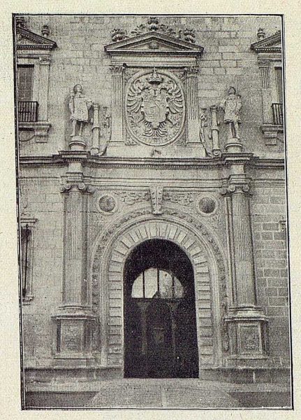 006_TRA-1918-092-Puerta principal del Alcázar