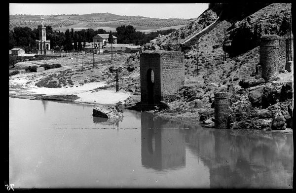 01 - 1930 ca - 075 - Toledo - Baño de la Cava