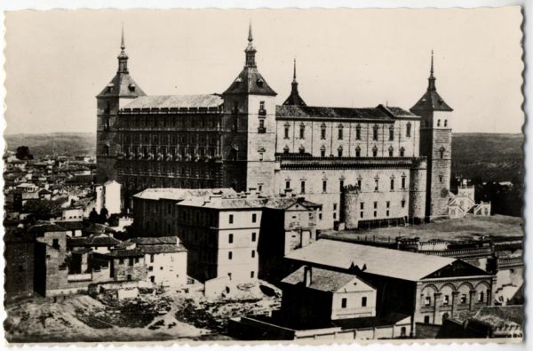 01 - 1930 ca - 186 - Toledo - El Alcázar antes del asedio