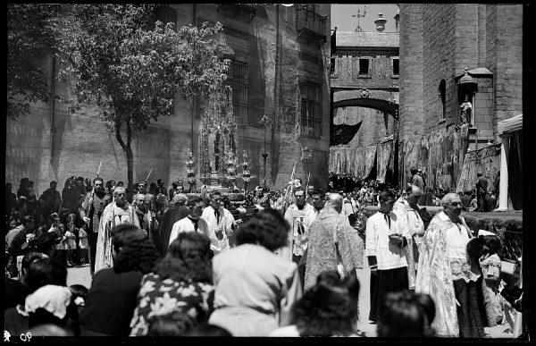 01 - 1958-06-00 - 090 - Toledo - Procesión del Corpus