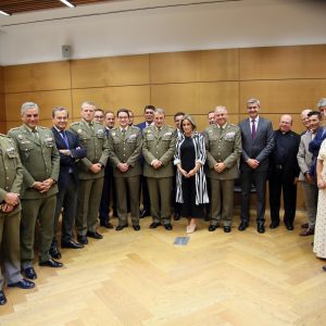 a alcaldesa asiste al concierto organizado por el Museo del Ejército con motivo de la Fiesta Nacional