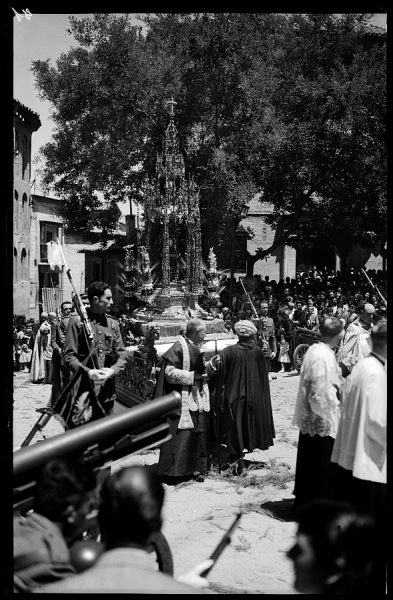 02 - 1958-06-00 - 041 - Toledo - Procesión del Corpus [1958]