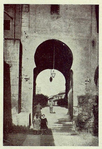 025_TRA-1929-265-Arco de la Sangre