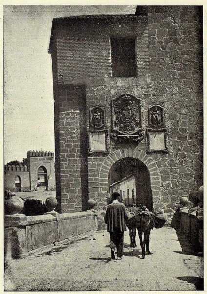 042_TRA-1926-234-Puente de San Martín-01-Foto Clavería