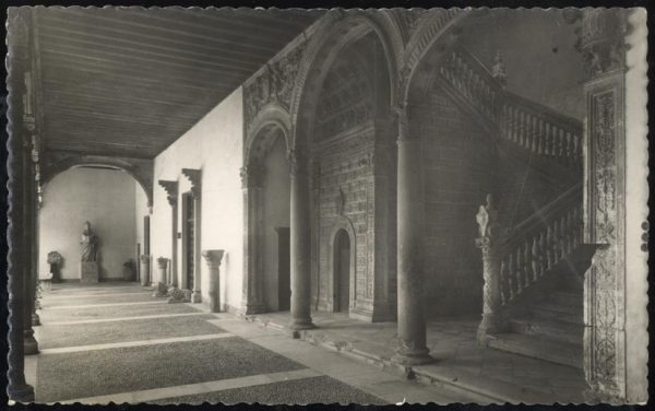 07 - 1958-06-00 - 018 - Toledo - Patio de Santa Cruz