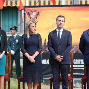 a alcaldesa felicita a todos los españoles y a la Guardia Civil en la Día de la Fiesta Nacional en el que defiende la unidad de España