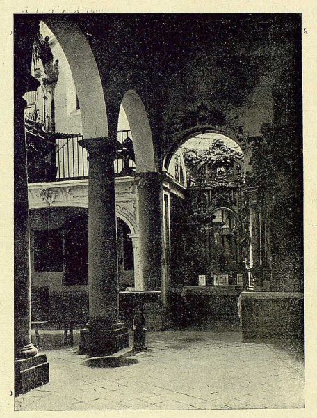 085_TRA-1930-279-Iglesia de San Andrés, interior-Foto Clavería