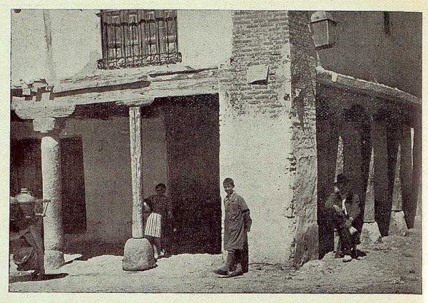1025_TRA-1922-187-Rincón típico de Torrijos-Foto Vegue