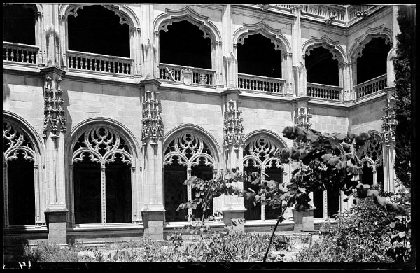 11 - 1958-06-00 - 014 - Toledo - San Juan de lo Reyes. Claustro