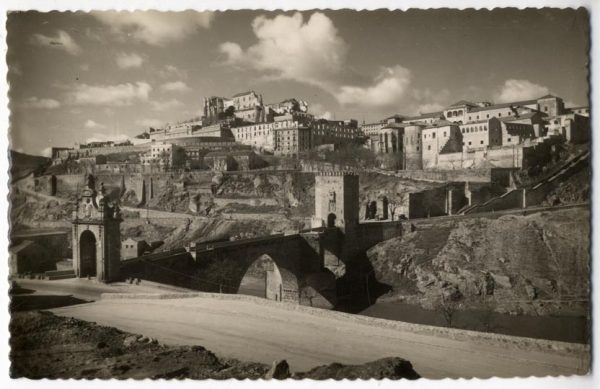 114 - Toledo - Puente de Alcántara y vista parcial