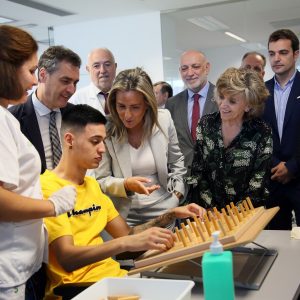 ilagros Tolón destaca el Hospital Nacional de Parapléjicos como centro de referencia durante la visita de la ministra de Sanidad