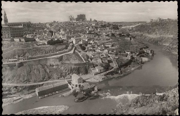 20 - 1947-07-00 - 068 - Toledo - Vista general