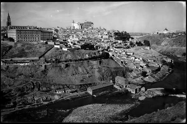 28 - 1961-04-00 - Toledo - Vista parcial_2