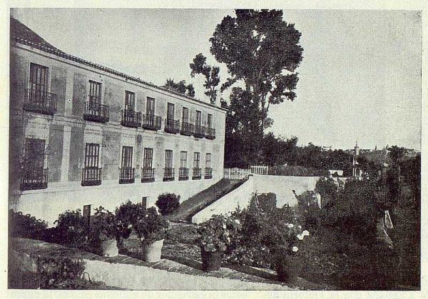 320_TRA-1924-205-Palacio de Buenavista, fachada-Foto Rodríguez