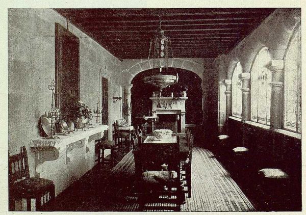 336_TRA-1925-222-Palacio de Guisando, comedor-Foto Rodríguez